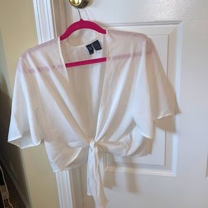 Sheer, white short sleeve open tie top size medium from Windsor